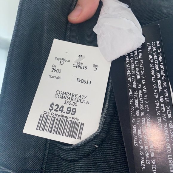 [NWT] Distressed Denim Shorts - Picture 7 of 7